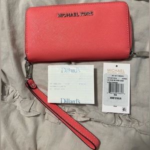 Michael Kors Jet set coral wristlet BNWT